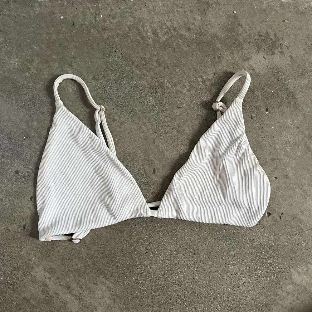 White Triangle Soft Bra with Adjustable Straps
